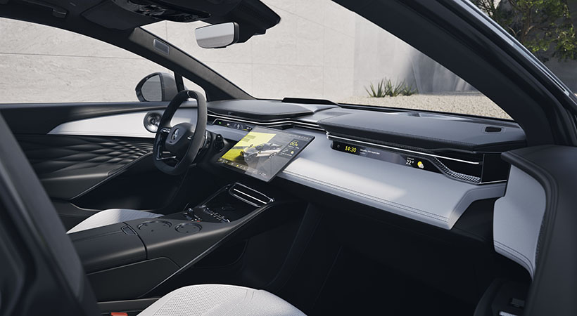 Con siete pantallas personalizables, entre ellas una pantalla táctil OLED de 15.1 pulgadas, el Eletre ofrece un sistema de infoentretenimiento de alta calidad. Foto: Lotus