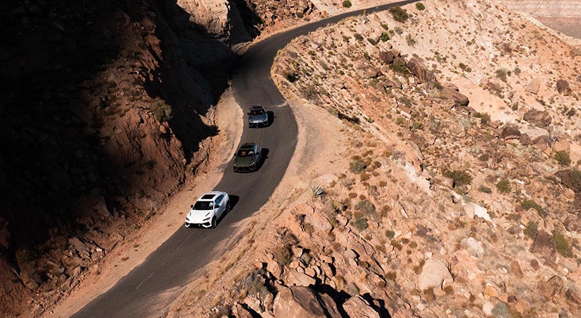 Durante el último día de Lamborghini Esperienza Avventura Zion, los participantes condujeron sus Urus S hasta el aeropuerto. Foto: Lamborghini
