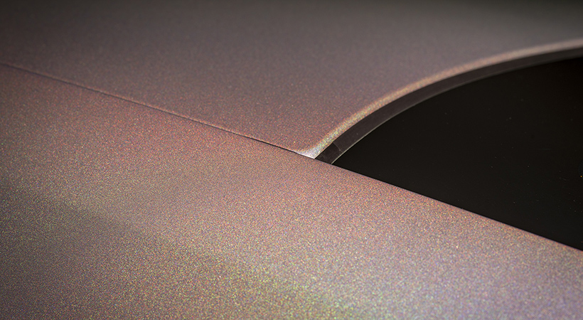 La pintura cambia de color dependiendo la intensidad de la luz. Foto: Rolls-Royce
