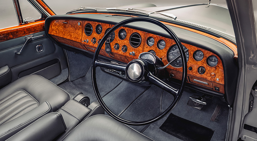 La reconstrucción del interior fue una tarea ardua debido a la falta de piezas originales. fOTO: bENTLEY