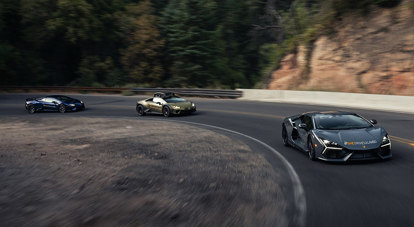 Entre los autos que participaron en este evento de tres días se encontraban varios superdeportivos Lamborghini, como el Huracán Sterrato. Foto: Lamborghini