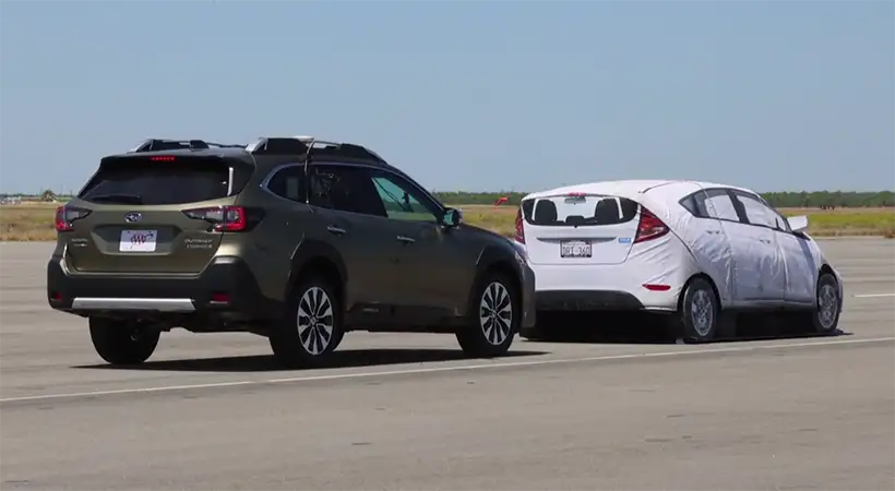 El Subaru fue el único que logró parar en todas las velocidades. Foto: Captura pantalla Vimeo