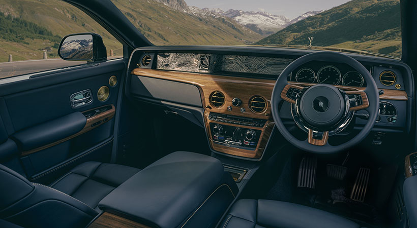 El interior ha sido personalziado acorde con el tema de la película. Foto: Rolls-Royce