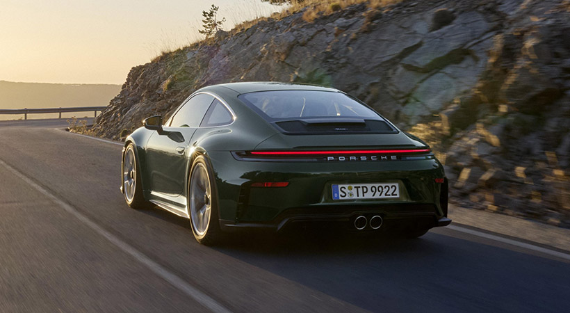 Como antes, se puede elegir entre una transmisión manual de seis velocidades o una automática de doble embrague de siete. Foto: Porsche