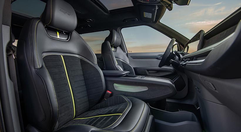 Los asientos de esta variante son de corte deportivo. Foto: Kia