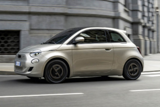 Fiat 500e Giorgio Armani Collector's Edition: Elegancia eléctrica sobre ruedas