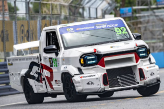 Toyota Hilux Champ GR, de pickup de trabajo a potente máquina de carreras