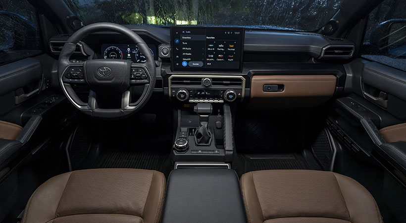 El interior presenta acabados mejorados. Foto: Toyota