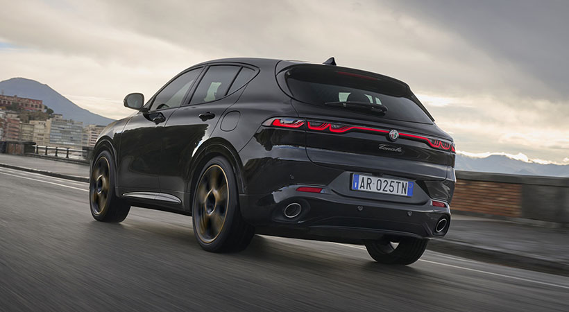  Alfa Romeo Tonale Intensa en color Alfa Black. Foto: ALfa Romeo