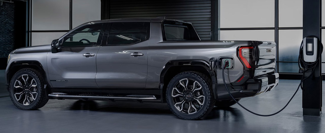 GMC Sierra EV Denali 2025