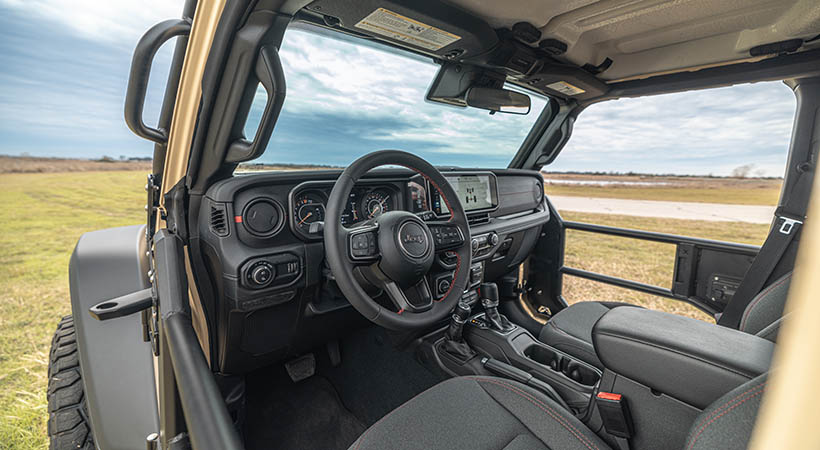 El interior se mantiene muy similar al del modelo de serie.Foto: Hennessey