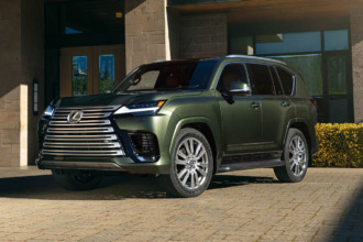 Lexus LX700h 2025: Más potencia, tecnología híbrida y lujo