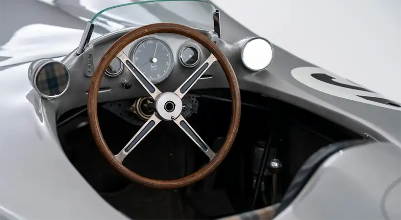 Intwerior del auto vendido en la subasta. Foto: Mercedes-Benz AG