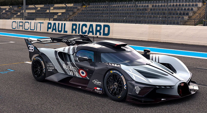 Las cosas se pusieron un poco más animadas durante la tarde, cuando los propietarios llevaron sus Bolide al extremo en el circuito. Foto: Bugatti