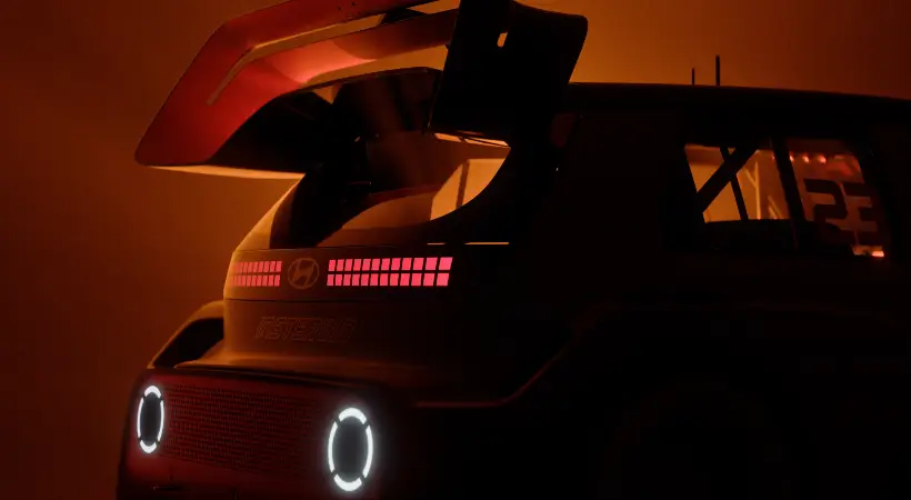 Este modelo echa mano de soluciones inspiradas en el mundo de los videojuegos, desde los mandos hasta los frenos.. Foto: Hyundai