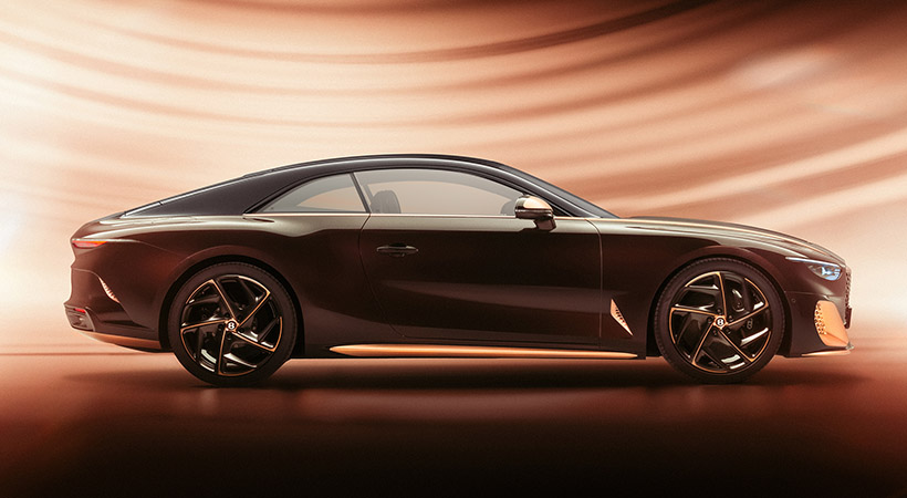 La carrocería exhibe un tono Black Rose metálico. Foto: Bentley