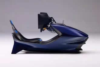 Aston Martin AMR-C01-R: El simulador de carreras de lujo para gamers exigentes