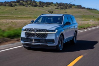 Lincoln Navigator 2025: lujo renovado, más tecnología y capacidad que nunca