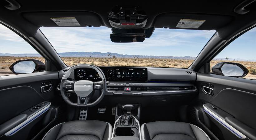 En cuanto al interior, la Edición Nightfall continúa el tema negro. Foto: Kia