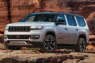 Jeep Wagoneer Overland 2025, el SUV se pone aventurero en el Auto Show de Nueva York