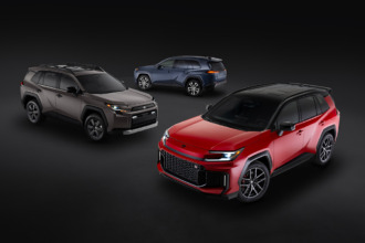 Toyota RAV4 2026: solo híbrido, nueva variante GR Sport y hasta 320 hp