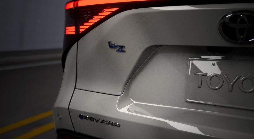 El modelo básico con batería pequeña se queda en 168 hp. Foto: Toyota