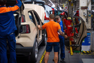 Aranceles, guerras comerciales y el mundo automotriz en reversa