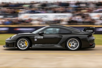 RML P39: El hipercoche con 920 hp hace su espectacular debut en público