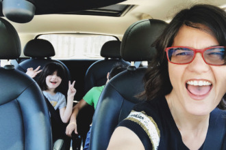 Mamá al volante: eligiendo el mejor auto para la reina del hogar