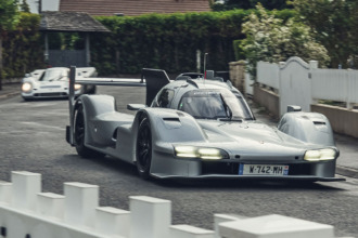 Porsche 963 RSP, el hiperauto homenaje a una leyenda de la pista y de las calles