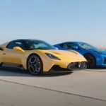 El Corvette Z06 se enfrenta al Maserati MC20 Cielo en la pista