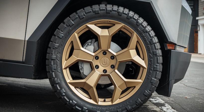 En su fabricación se emplea aluminio forjado 6061-T6 y mecanizado CNC.  Foto: Unplugged Performance