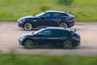 ¡Gasolina vs electricidad! Un Ferrari V12 se enfrenta a un Kia EV6 GT