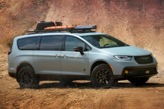 Chrysler Pacifica Grizzly Peak: La minivan se convierte en un todoterreno para la aventura