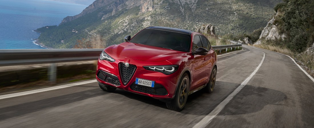 Alfa Romeo Stelvio Veloce AWD 2025
