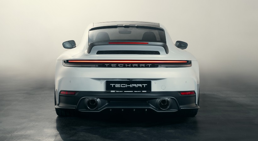 Más allá del motor, el Tsport R puede configurarse con un paquete aerodinámico específico que mejora la carga. Foto: TechArt
