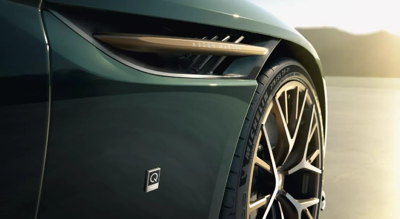 Como ya es tradición, Q by Aston Martin, ofrece posibilidades de personalización para ambos modelos. Foto: Aston Martin