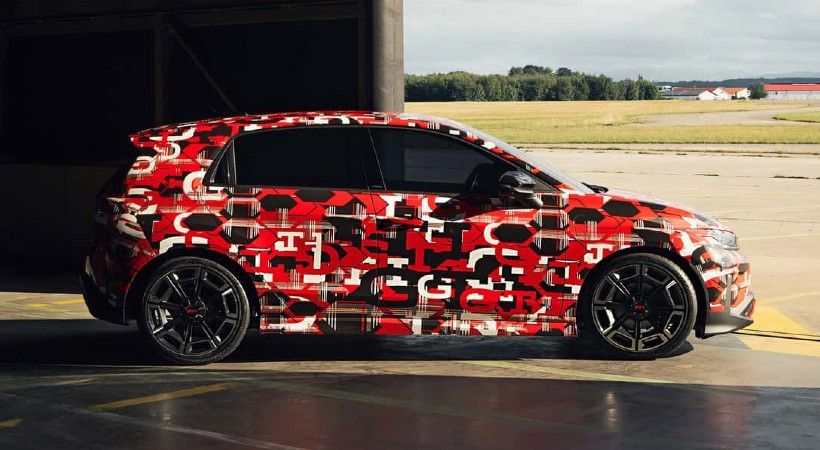 La marca alemana ha decidido replantear la manera en que nombra a sus autos eléctricos, recuperando nombres icónicos en lugar del sufijo “e” usado en el pasado.  Foto: Volkswagen