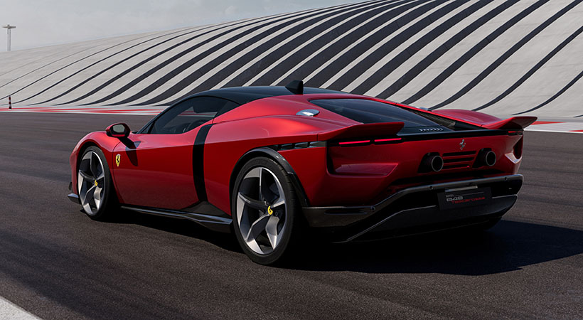 En conjunto, la potencia total es de 1,036 hp, suficiente para mejorar en Fiorano el tiempo del SF90 Stradale en un segundo y medio: 1:17.5 contra 1:19.0. Foto: Ferrari