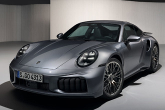 Porsche 911 Turbo S, el deportivo ha sido alcanzado por la tecnología electrificada
