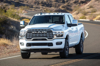 Ram 2500 Limited Longhorn 2025: Capacidad y comodidad totales para toda la familia