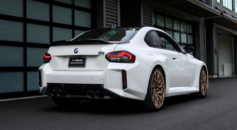 Se trata de una edición especial inspirada en los colores del legendario 2002 Turbo de 1974 y 1975. Foto: BMW