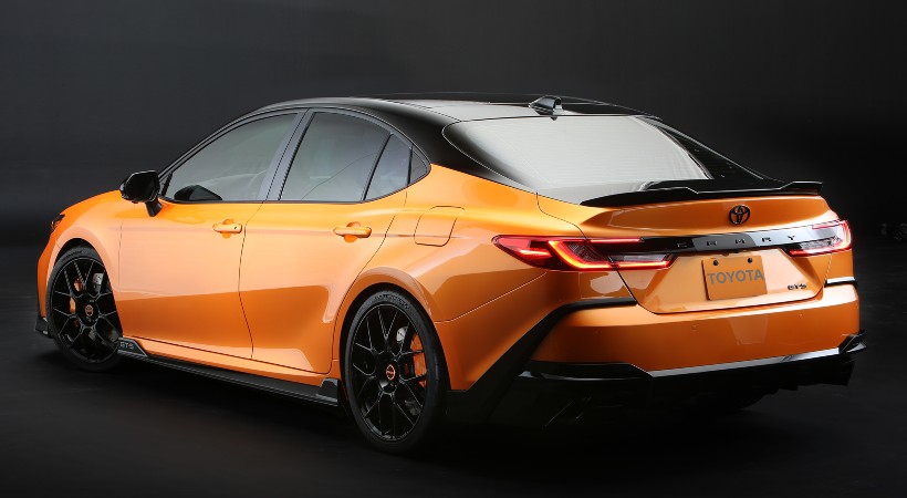 El diseño fue desarrollado por CALTY Design Research en colaboración con el equipo de I+D, logrando una estética tan agresiva como funcional.  Foto: Toyota