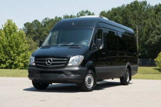 Mercedes-Benz Sprinter 2025 Passenger Van: Lujo alemán en tamaño familiar