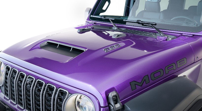 Su diseño incluye gráficos únicos en el capó. Foto: Jeep