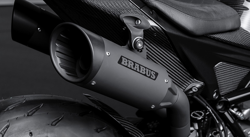 El escape ofrece un sonido grave y deportivo. Foto: Brabus