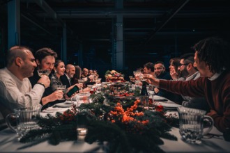 La Cena: El video navideño de Lamborghini que destaca la importancia de sus trabajadores