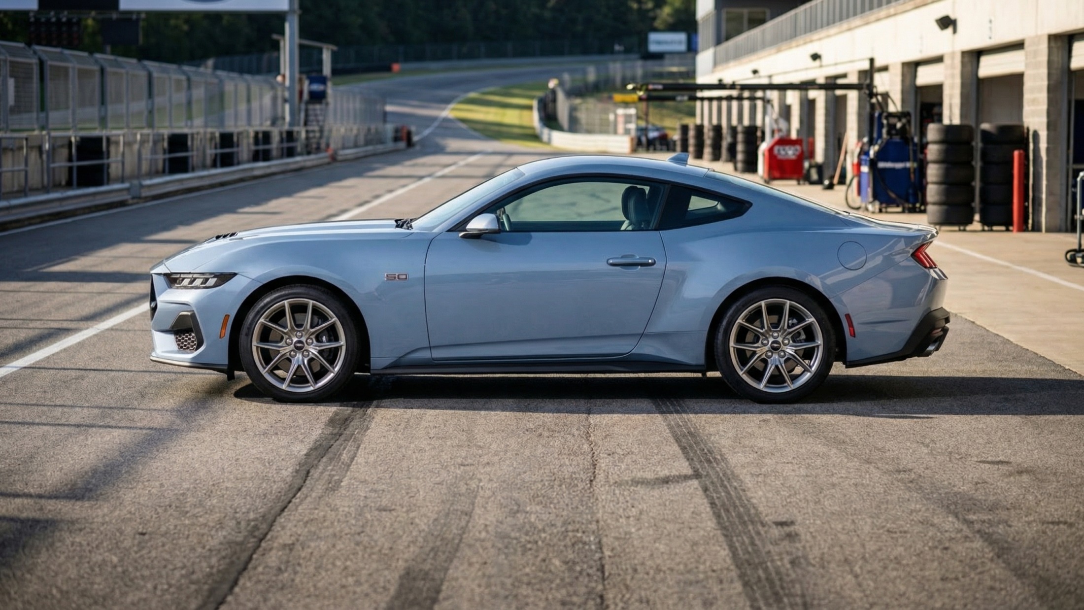 What if the new Ford Mustang S650 went MID-ENGINE?